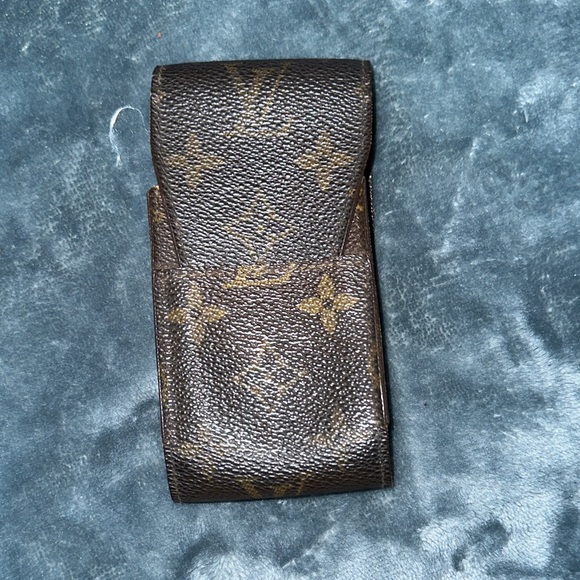 Louis Vuitton Brown Monogram cigarette case/ belt Pouch damaged